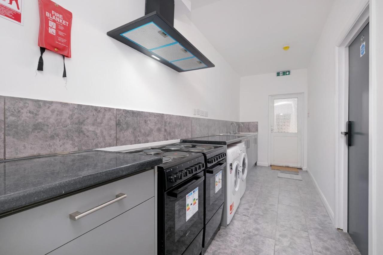 Fernbank Studios Sudbury Hill Harrow Self-Contained Studios With En-Suite Wembley Extérieur photo