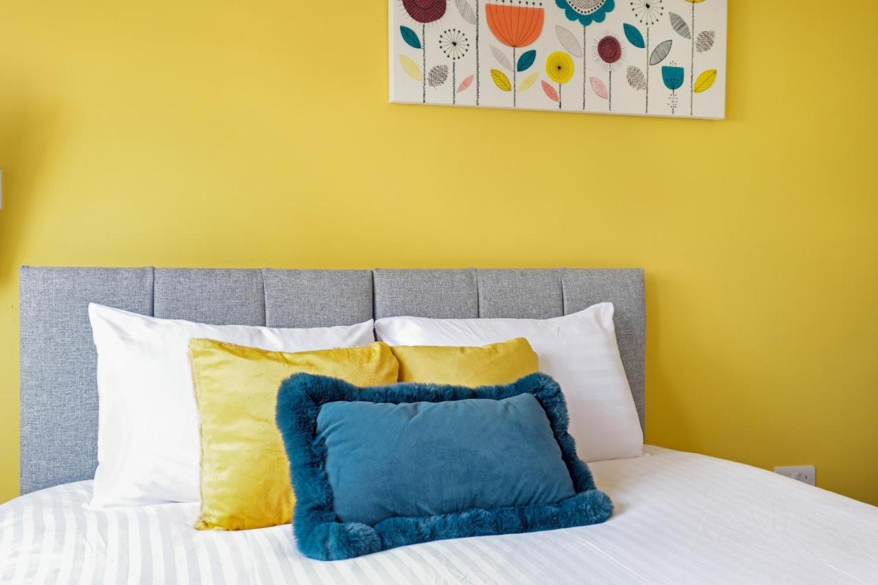 Fernbank Studios Sudbury Hill Harrow Self-Contained Studios With En-Suite Wembley Extérieur photo