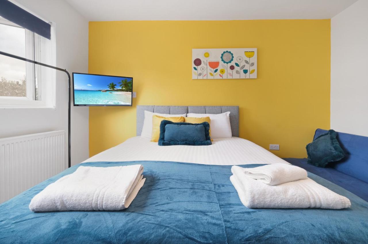Fernbank Studios Sudbury Hill Harrow Self-Contained Studios With En-Suite Wembley Extérieur photo
