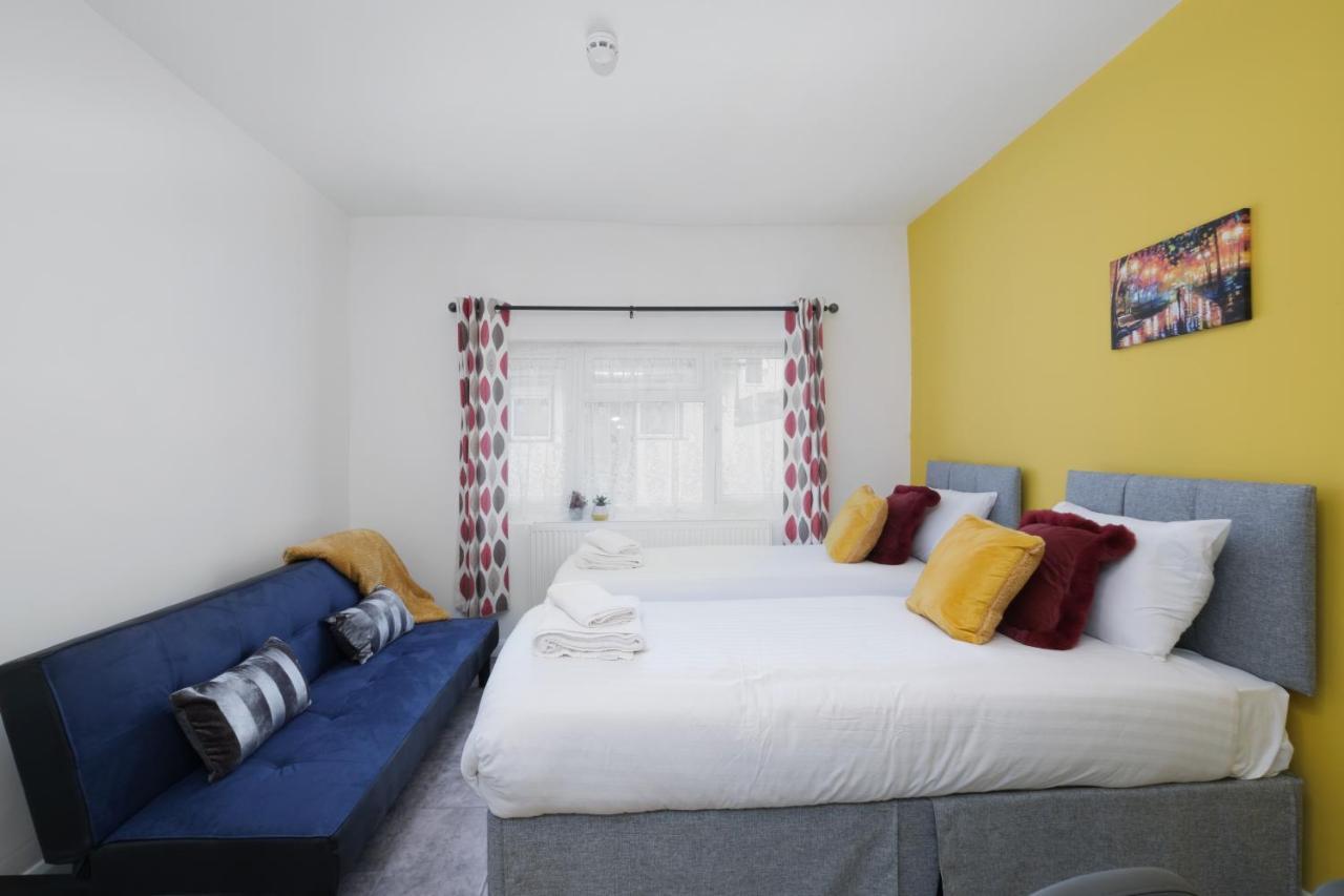 Fernbank Studios Sudbury Hill Harrow Self-Contained Studios With En-Suite Wembley Extérieur photo