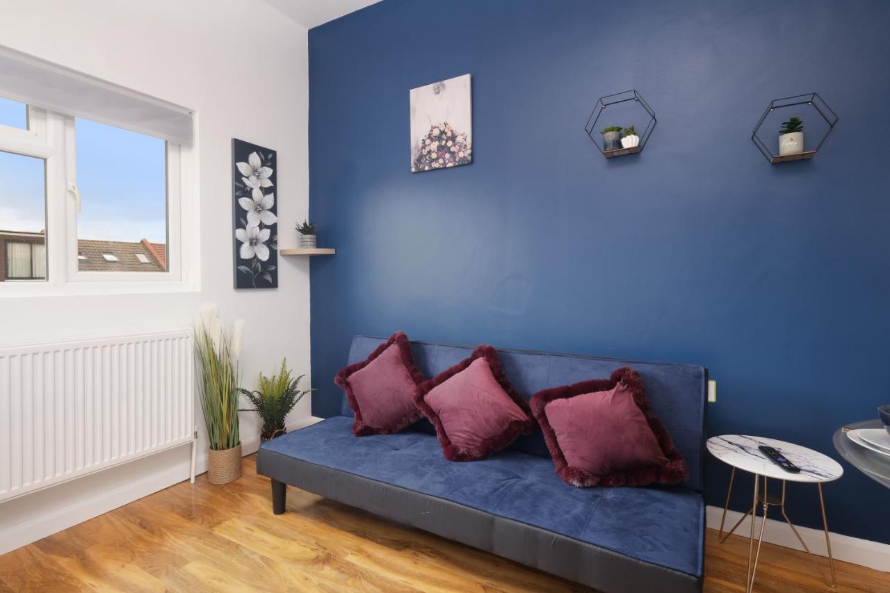 Fernbank Studios Sudbury Hill Harrow Self-Contained Studios With En-Suite Wembley Extérieur photo